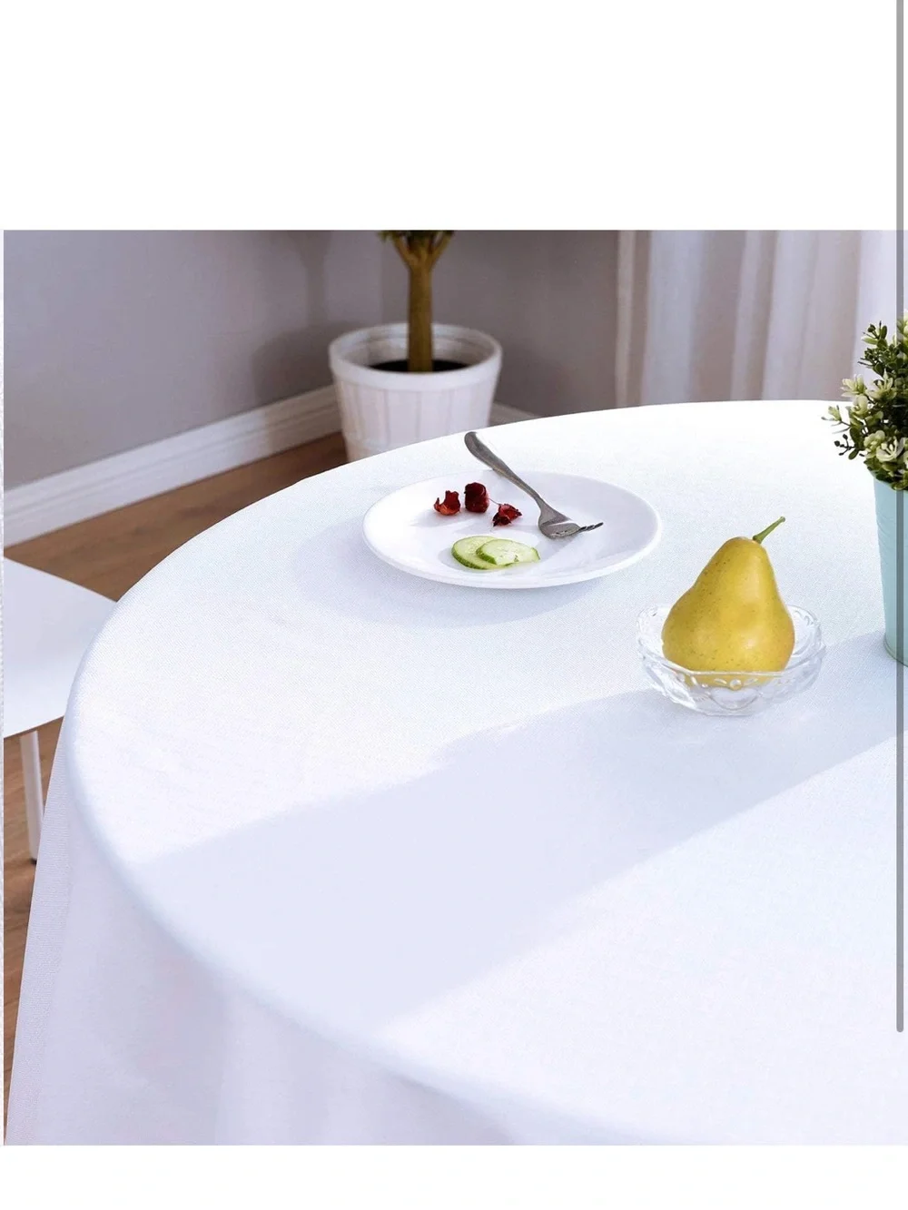 Classic Tablecloth 100% Polyester WASHABLE Wrinkle-Free 108” ROUND - WHITE